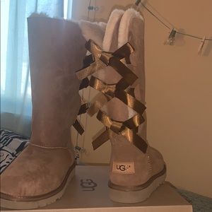 UGG boats with bailey bow tall II boot
